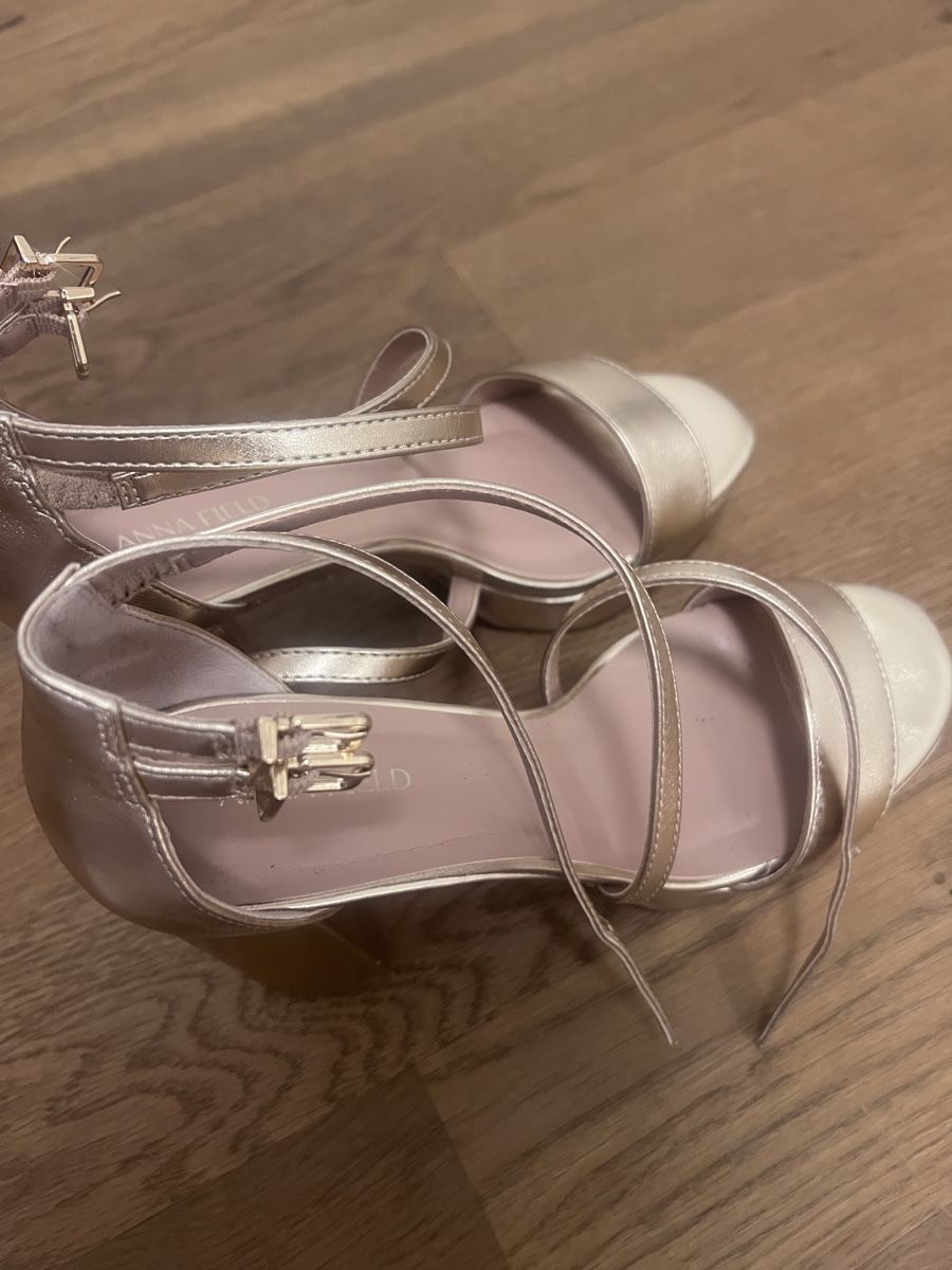 Damenschuhe: Goldene High heels 38 – Gebraucht aus Root von Fashionhomeandmore 3