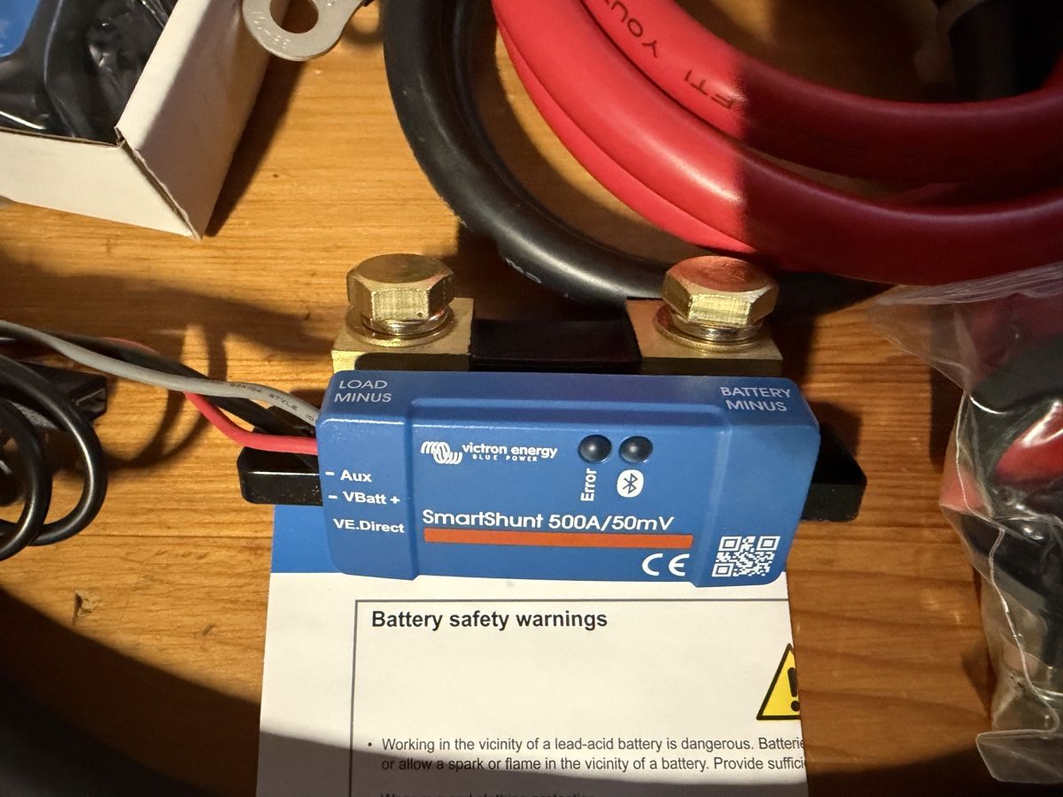 Victron Sistema di controllo: Victron Smartshunt - Interface MK3 usw. – Nuovo (secondo la descrizione) da Therwil venduto da Genntos 2