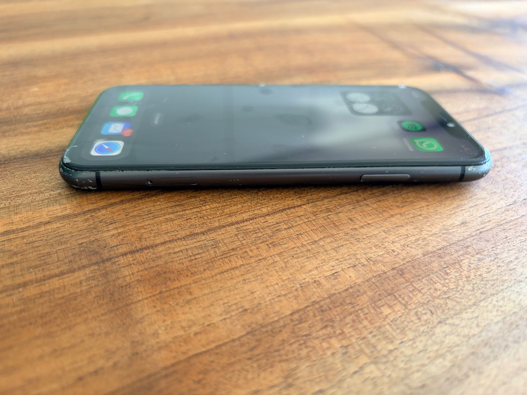 Apple Telefoni cellulari / Smartphones: iPhone 8 / 64 GB – Usato da Basel venduto da mrjl 2