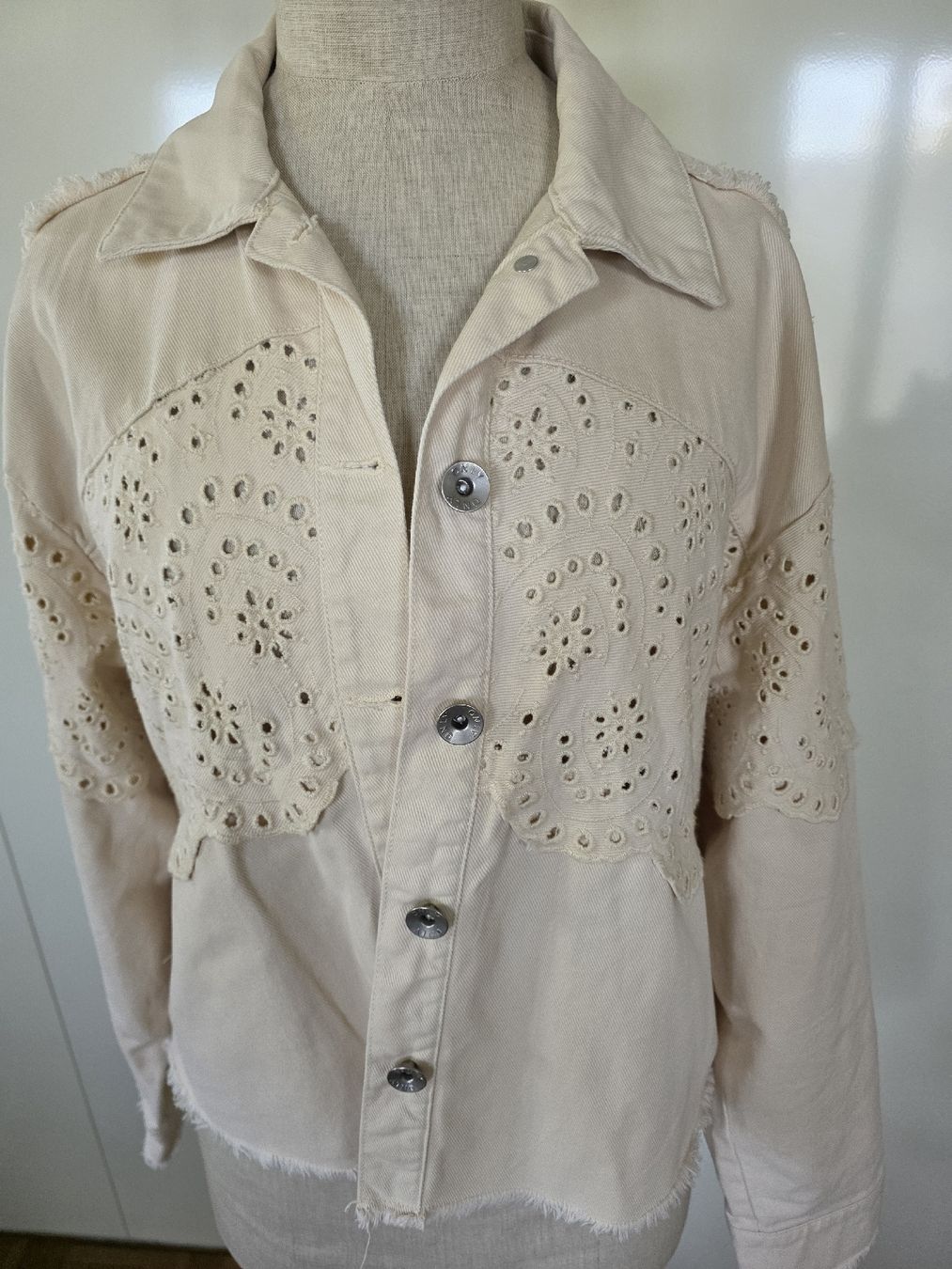 Jacken: Jacke – Neu (gemäss Beschreibung) aus Rüti ZH von car_gl78