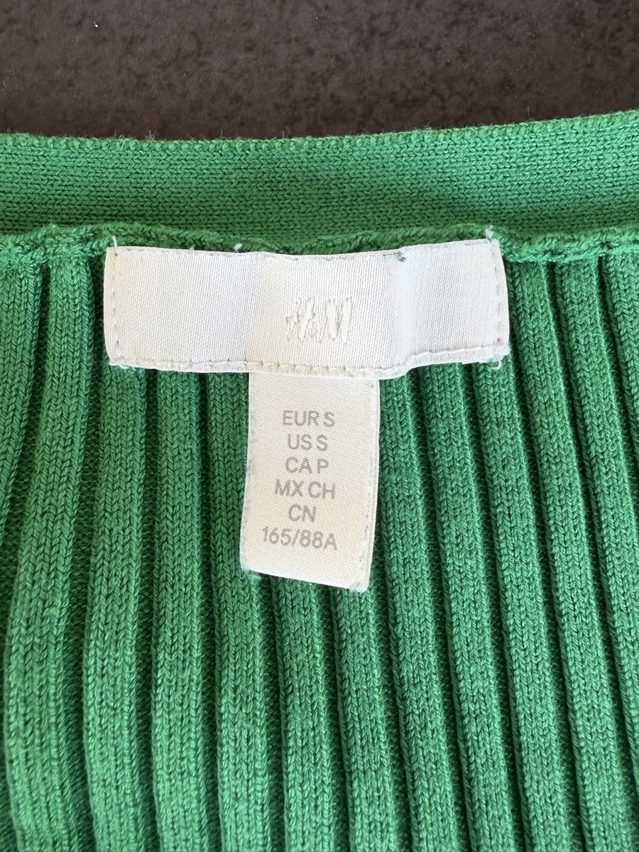 H&M Maglioni & Felpe: Cardigan grün – Nuovo (secondo la descrizione) da Frümsen venduto da laura002 1