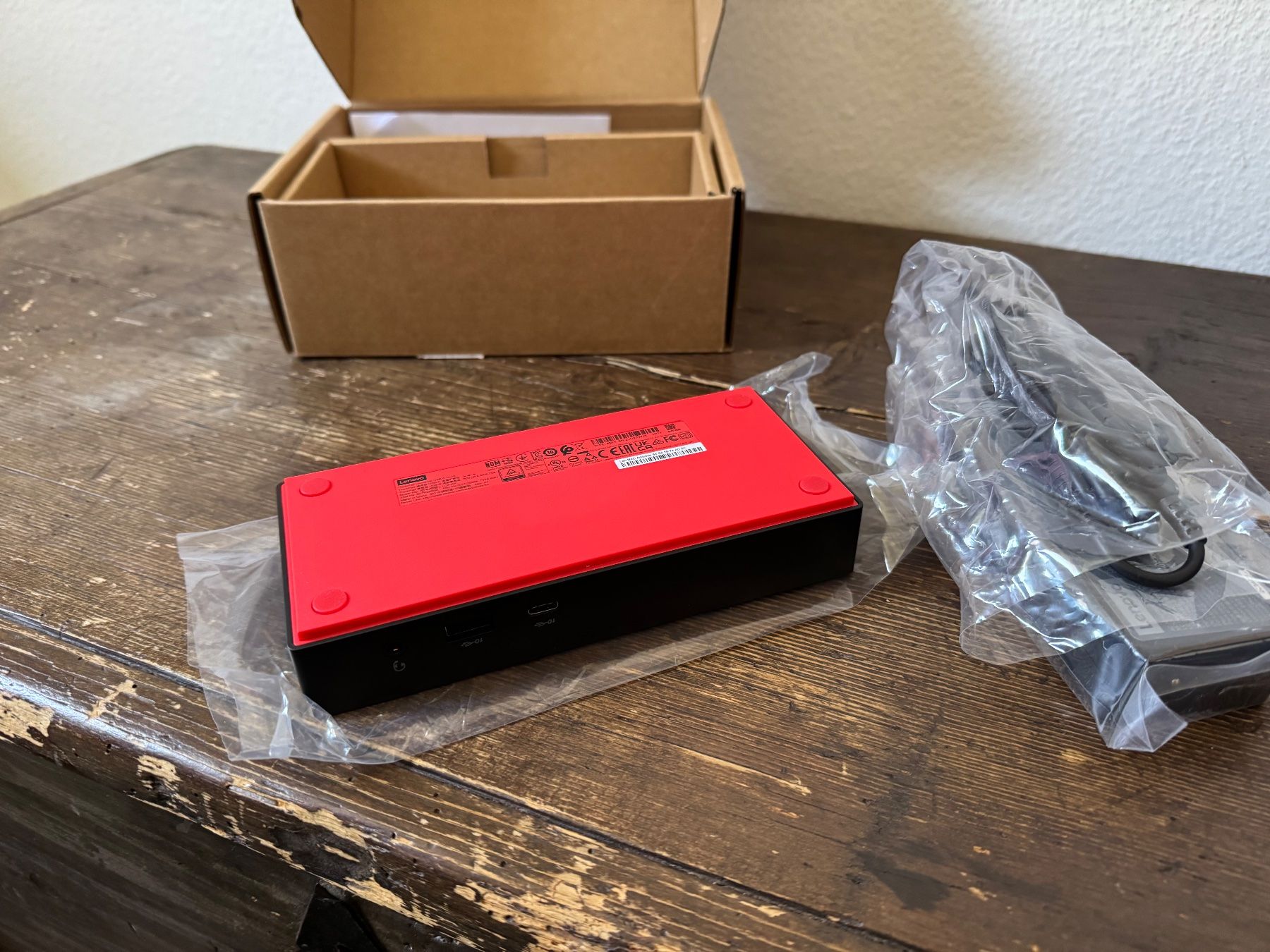 Lenovo Docking station: Dockingstation | Lenovo ThinkPad Universal USB-C Dock - OVP – Neuf (Voir description) à Köniz par meerundwind 4