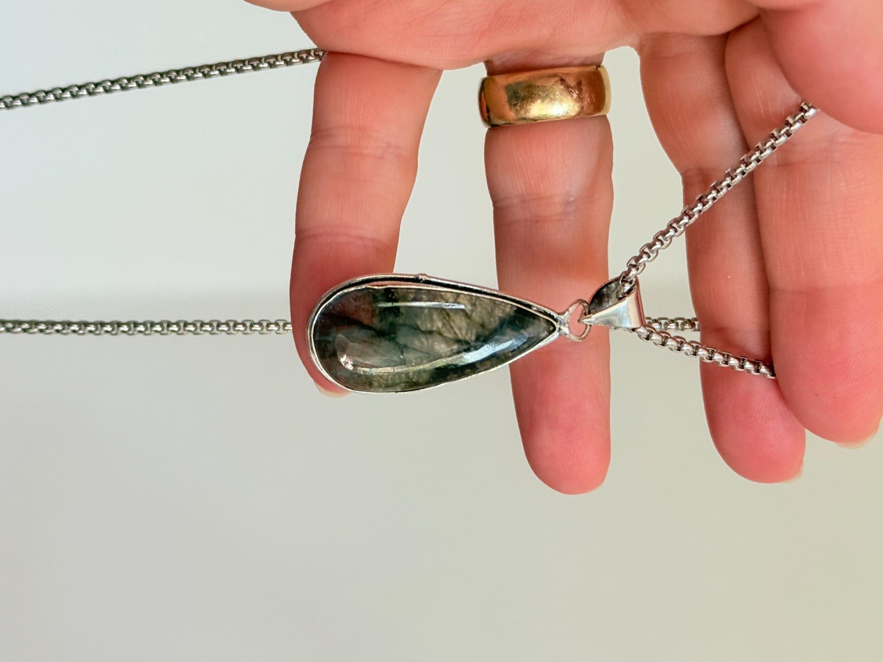 Colliers: Labradorite necklace – Neuf avec emballage d'origine à Genève par AGBERG 4