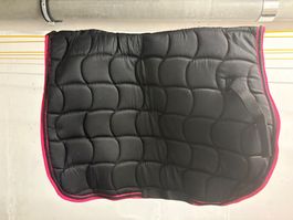Schwarze Schabracke mit pinkem Rand - Top Zustand! 49
