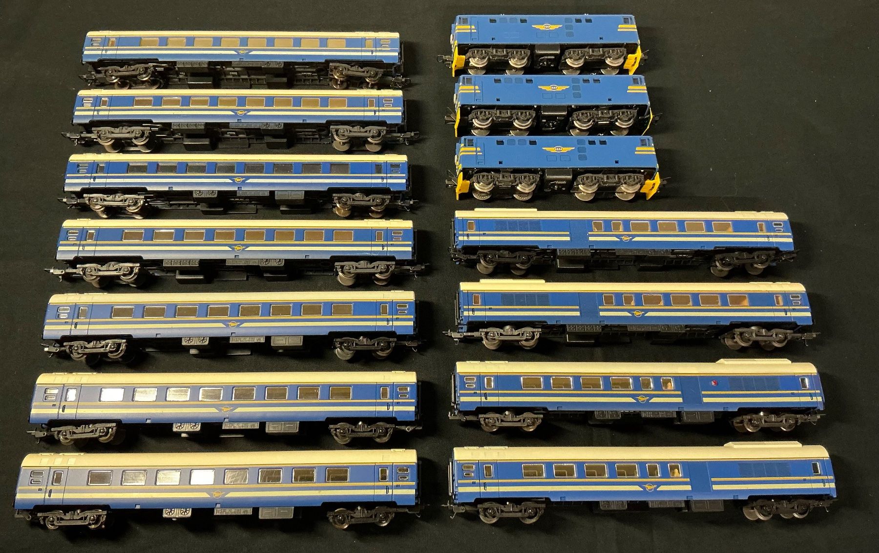 Lima Modellini di ferrovie: Lima H0, Blue Train der SAR, Gleichstrom, Analog – Usato da Neerach venduto da Amtrak283 1