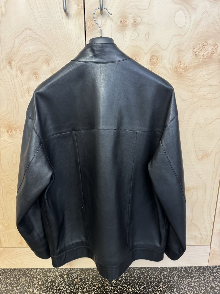 Massimo Dutti Jacken: Massimo dutti NAPPA LEATHER JACKET WITH POCKET DETAILS small – Gebraucht aus Zürich von gva_r9gs 4