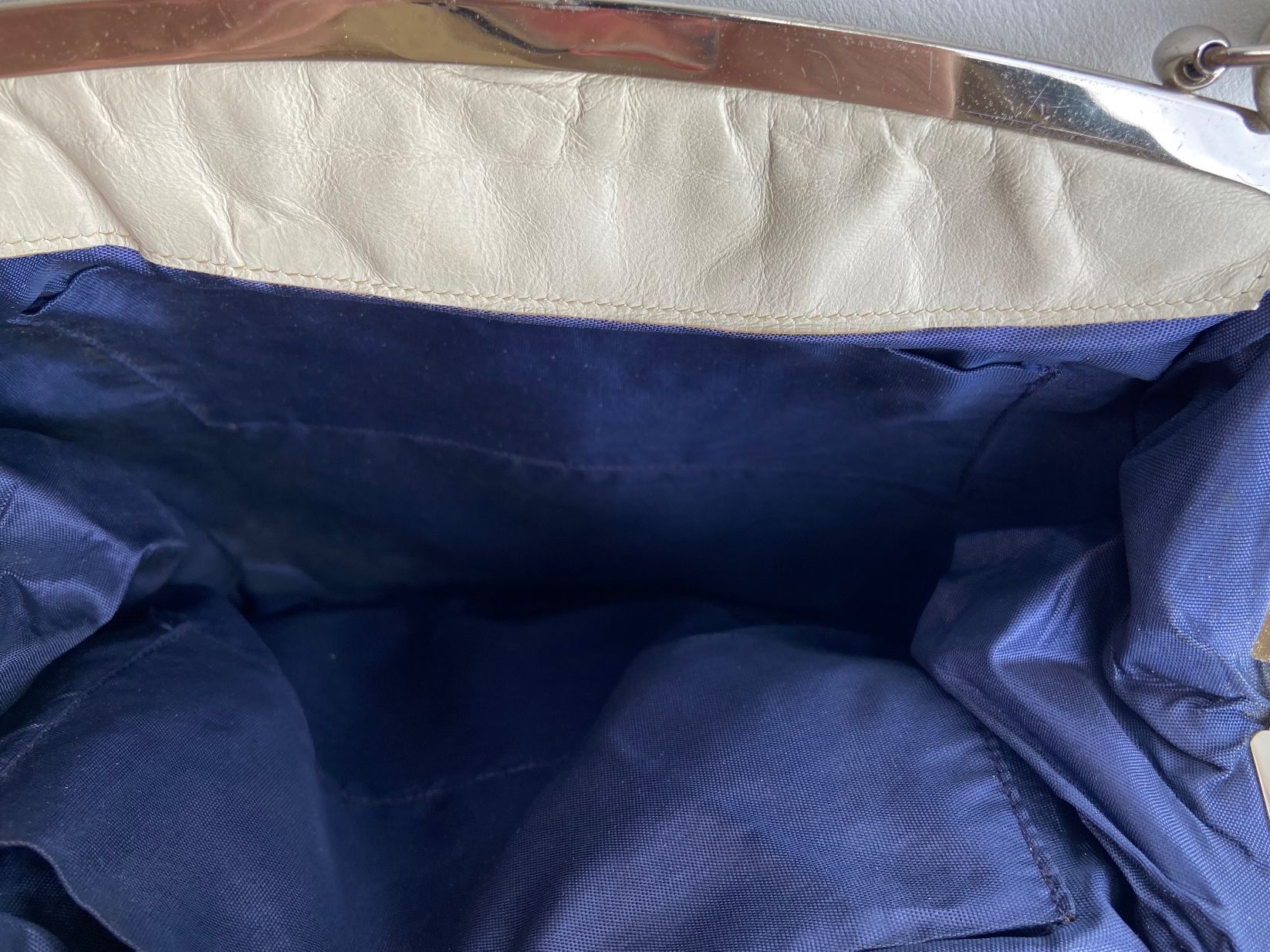 Taschen für Damen: Damen Tasche, Leder, cremefarben – Gebraucht aus Lenzburg von Boffer1A 2