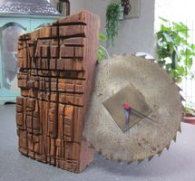 Unikat Tischuhr, altes Holz&Kreissägeblatt, Batterieuhrwerk