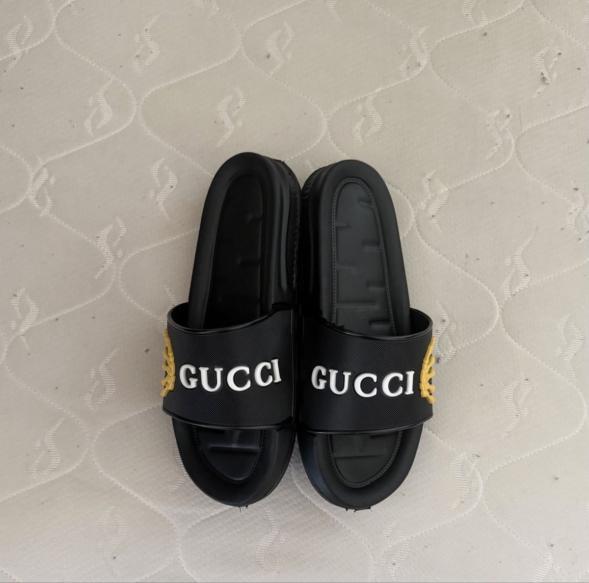Gucci Herrenschuhe: Claquette Gucci – Neu (gemäss Beschreibung) aus Grand-Lancy von ter_bvn7