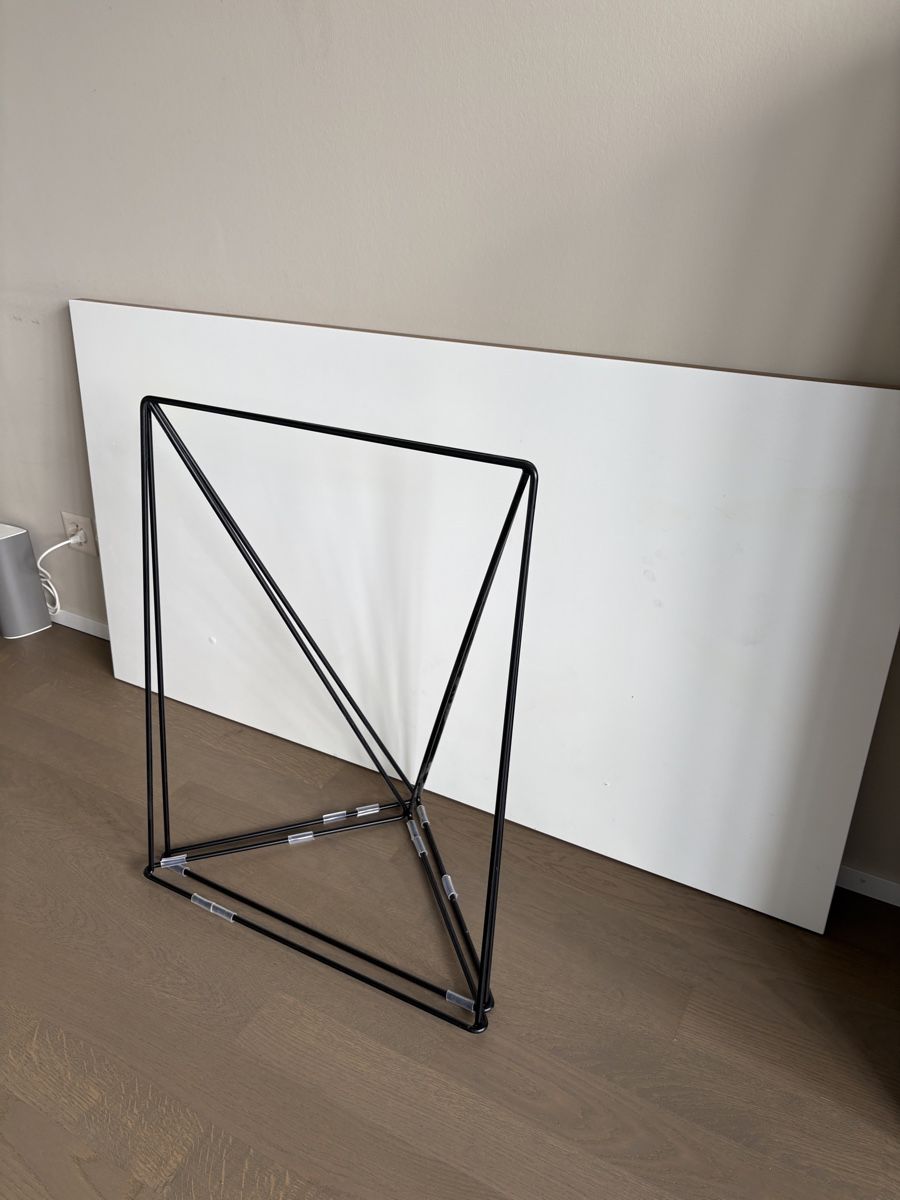 Pfister Scrivanie: Temahome Schreibtisch Flow-105 – Usato da Adliswil venduto da GermanK 1