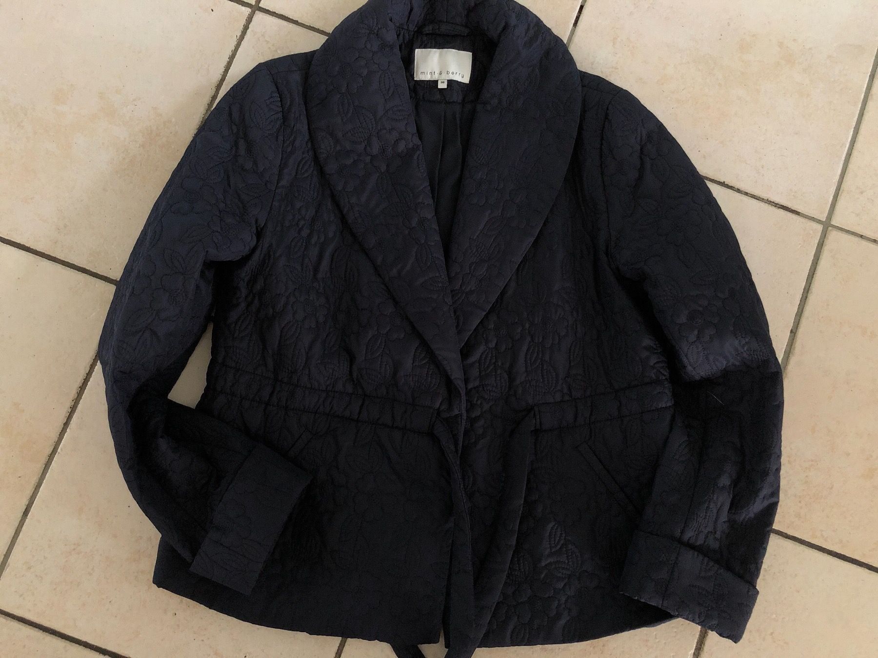 Giacche: Mint und Berry Jacke Gr.36 – Usato da Obergerlafingen venduto da cabo4
