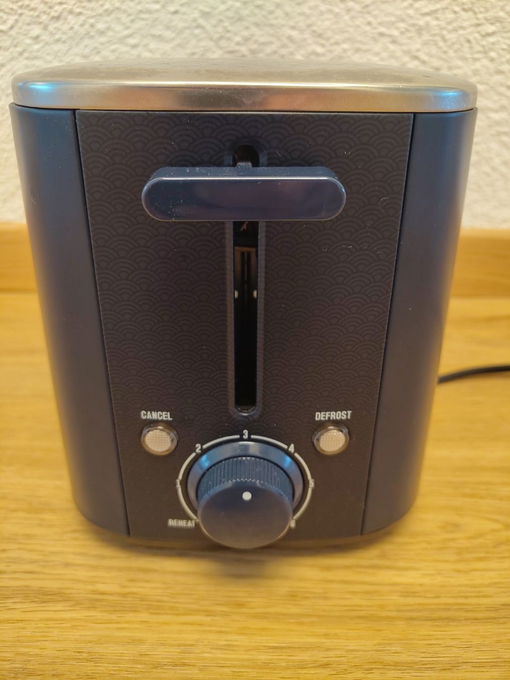 Elettrodomestici da cucina: Toaster in dunkelblau. Kaum gebraucht. – Usato da Zürich venduto da Almohammed 2