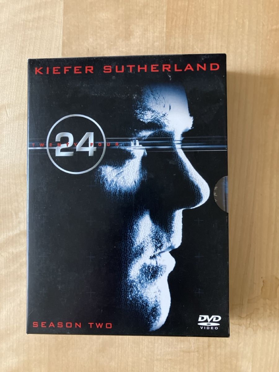 Tutti i DVDs: 24 Staffel zwei DVD – Usato da Glarus venduto da Jhuber78