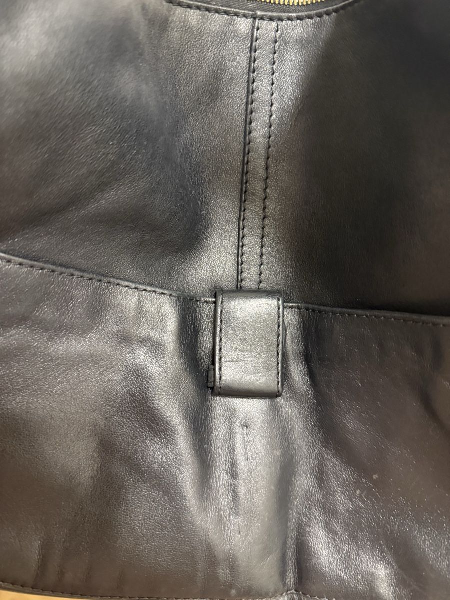 Max Mara Borse da donna: Max Mara Handbag Black Leather Chain Strap Used Condition – Usato da Thalwil venduto da mon_nqx8 4