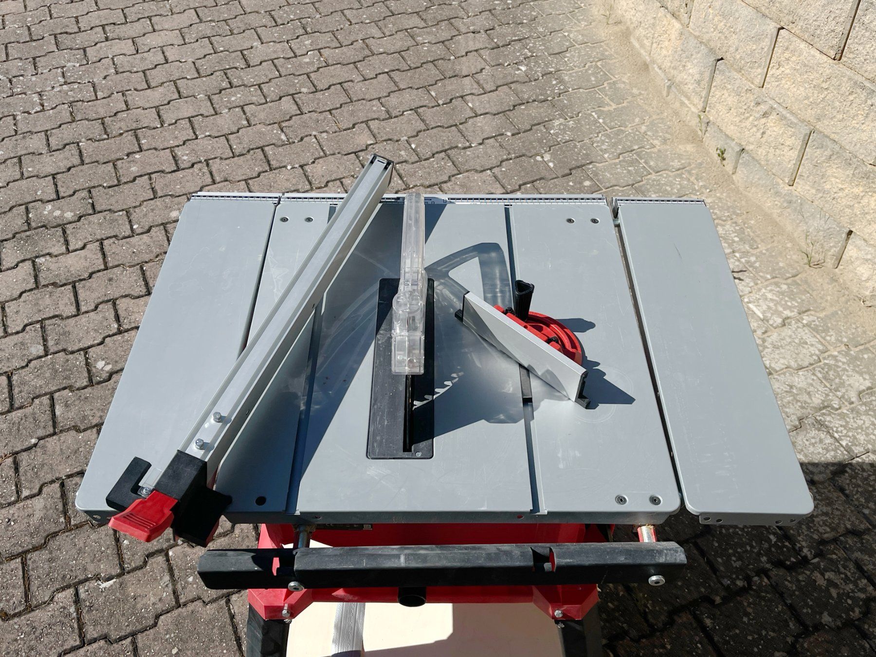 Einhell Scies: Table de sciage Einhell - model TC-TS 2225 U – D'occasion à Villarepos par bru_b2lk 3