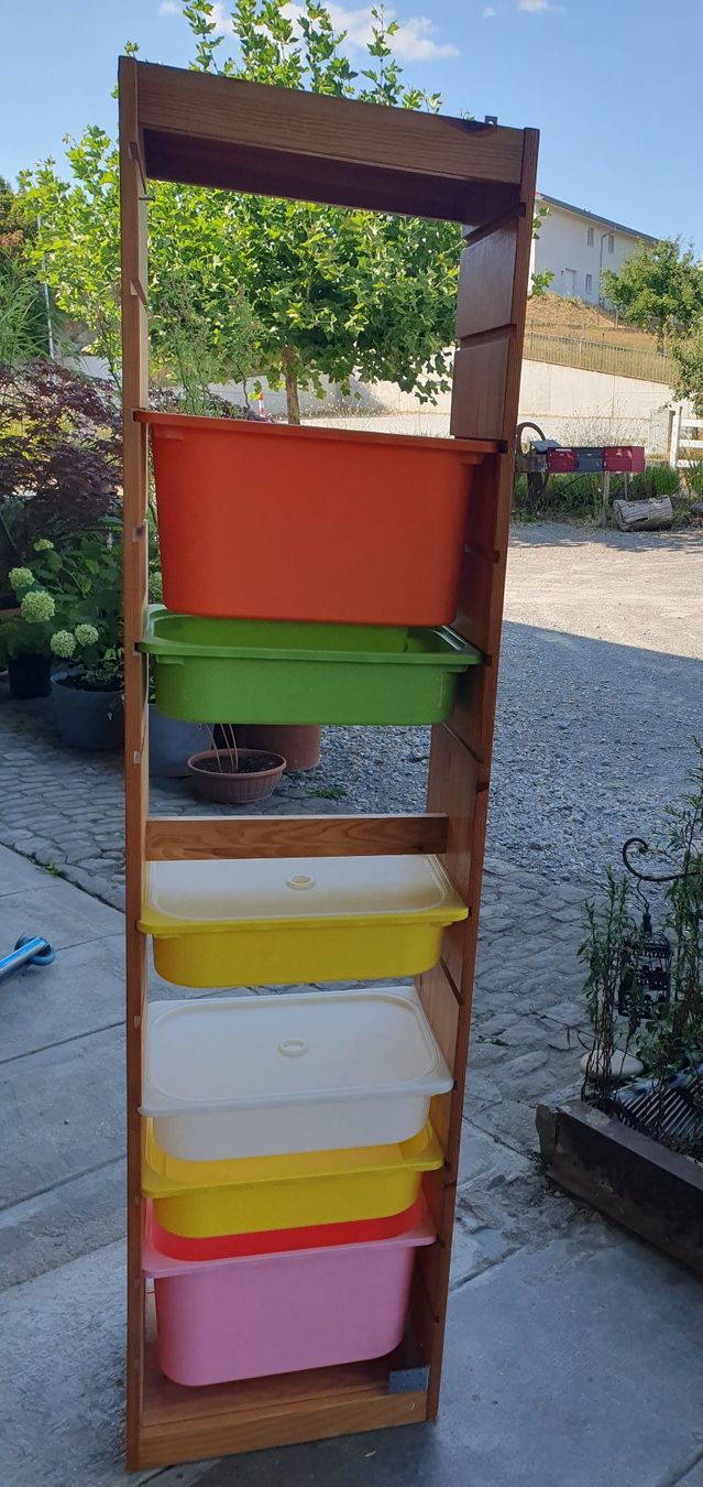 Ikea Étagères: Ikea Regal mit Kisten – D'occasion à Jeuss par Kellerhockerin