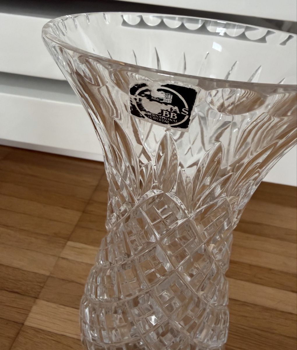 Vasi & Recipienti: Kristal Vase 🌸 – Usato da Opfikon venduto da Luis144 1