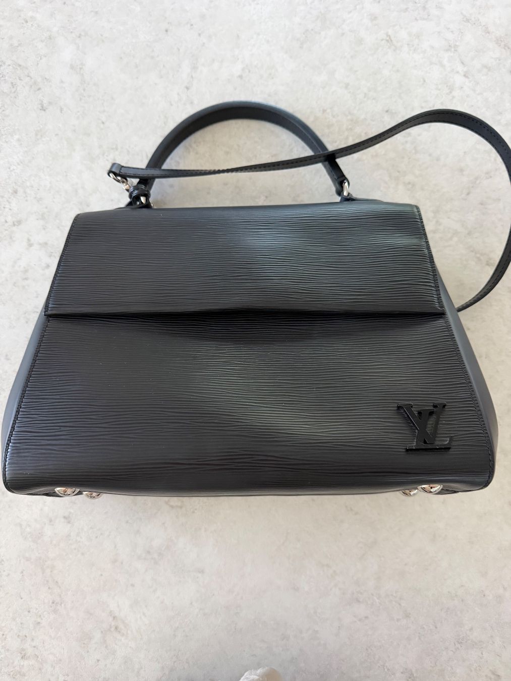 Louis Vuitton Sacs femmes: Louis Vuitton Cluny MM Epi Leder – Neuf (Voir description) à berikon par Fashion_09 1