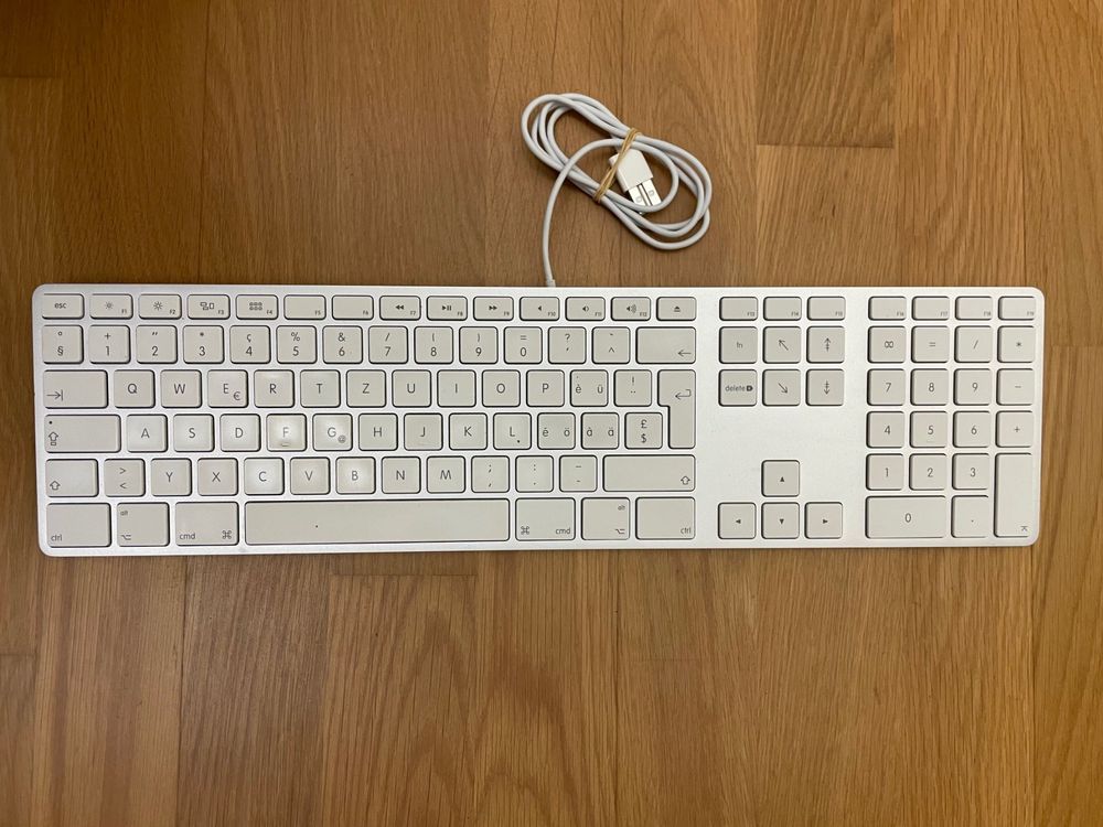 OMOTON Kabelgebundene Tastatur Für Mac – Mit Ziffernblock, Leisen Tasten & Dual-Anschluss (USB-C/USB-A), Deutsches Layout