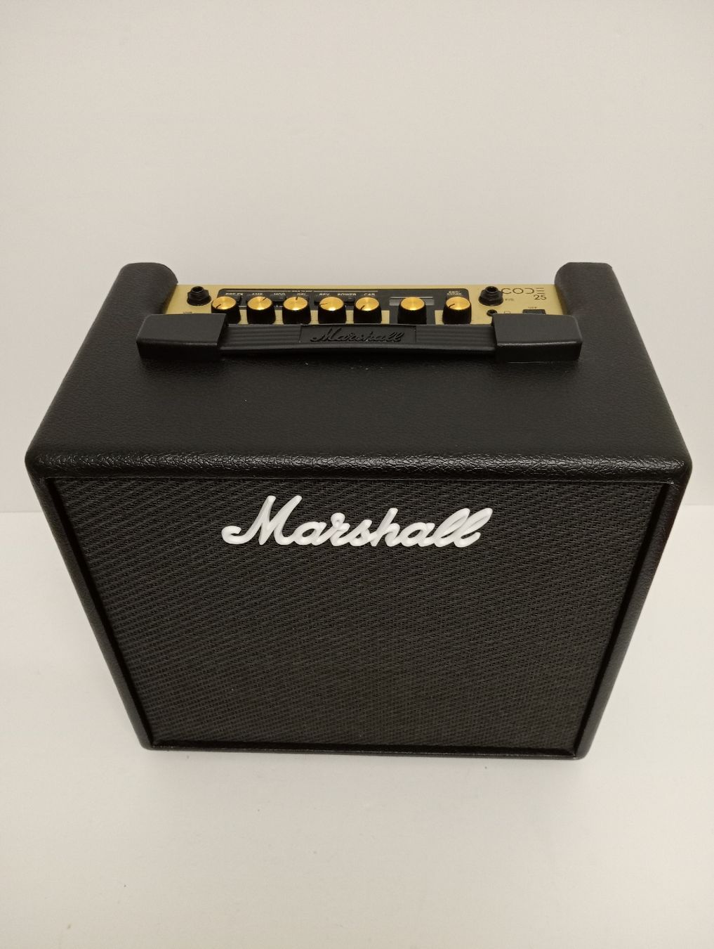 Marshall Amplificatori: Marshall CODE 25 mit BT – Usato da Allschwil venduto da Evgeniia78 2