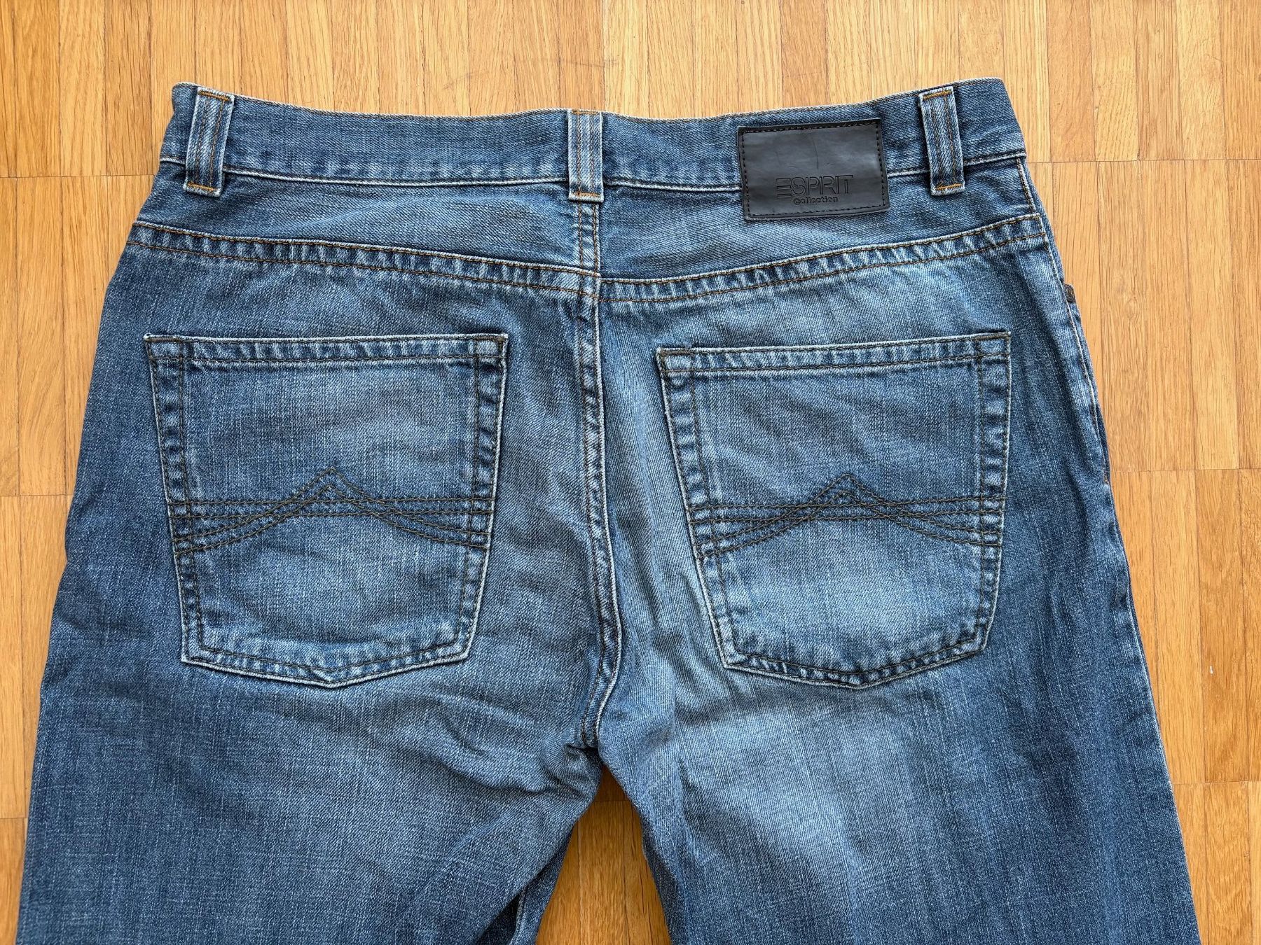 Esprit Jeans: Esprit Herren-Jeans, Gr. 32/32 – Gebraucht aus Basel von Nofretete39 2