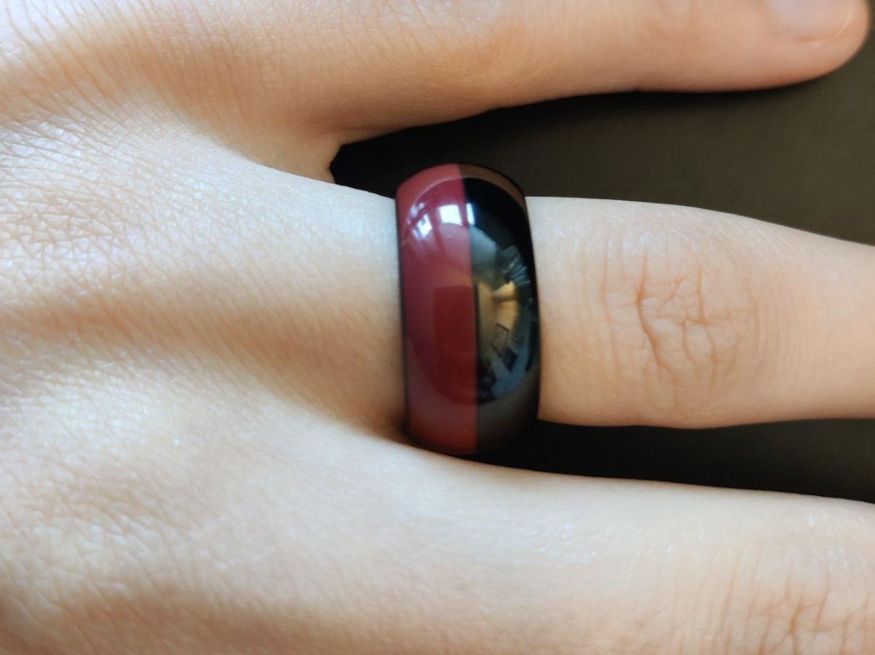 Esprit Ringe: Esprit Ring aus Edelstahl Schwarz/Burgunderrot – Gebraucht aus Schönenwerd von sal_75dx 2
