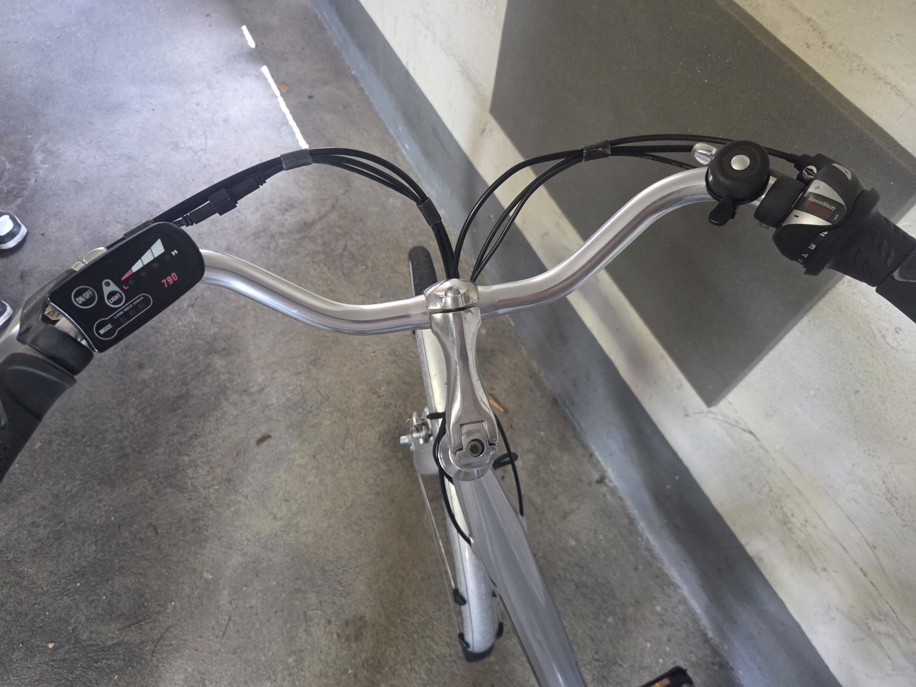 Leopard Vélos: LEOPARD VELO – D'occasion à Oberengstringen par con_2l5w 1