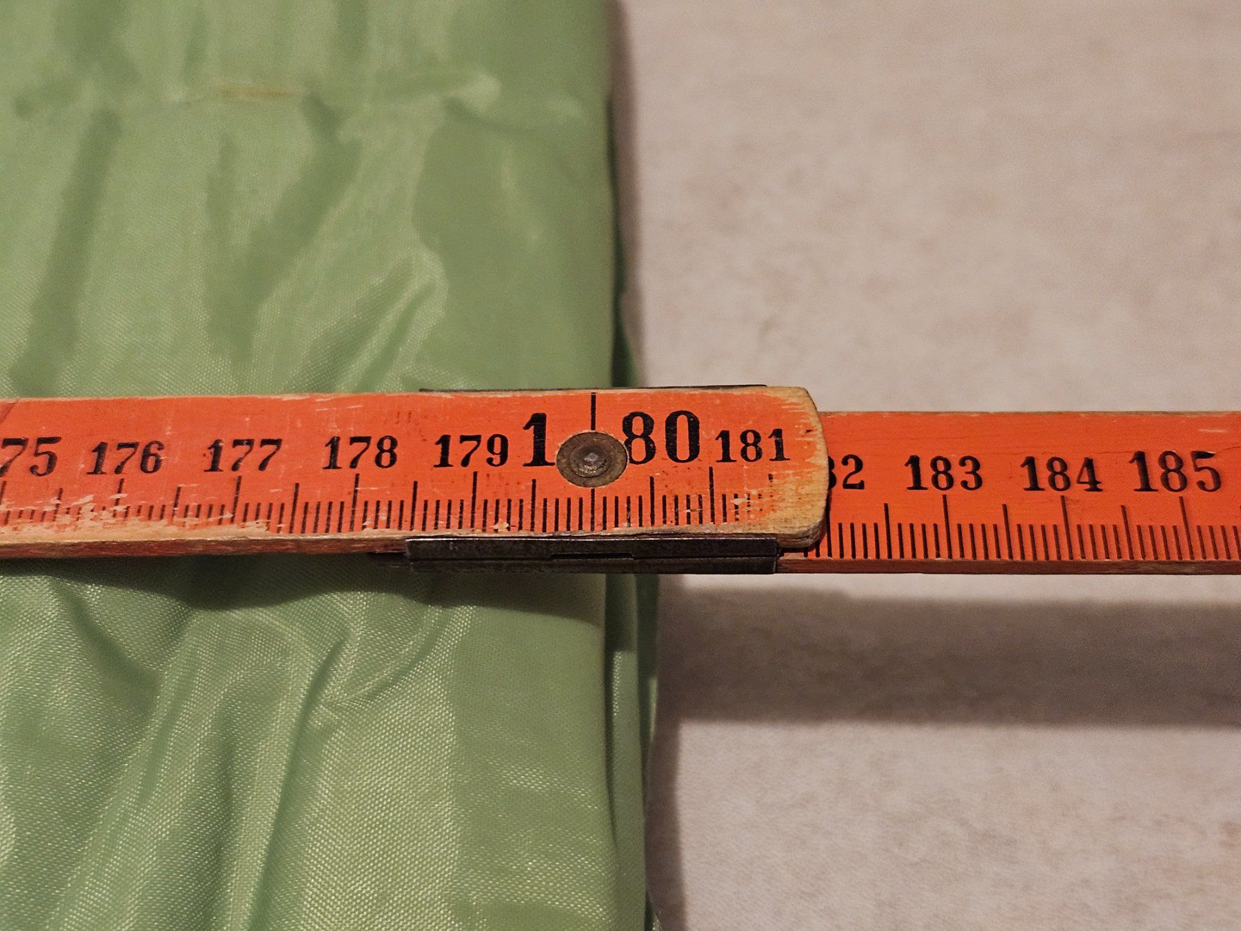 Materassi: Campingmatte / Camping-Matratze selbstaufblasend ca.4cm dick – Usato da Gundetswil venduto da Maegez 2