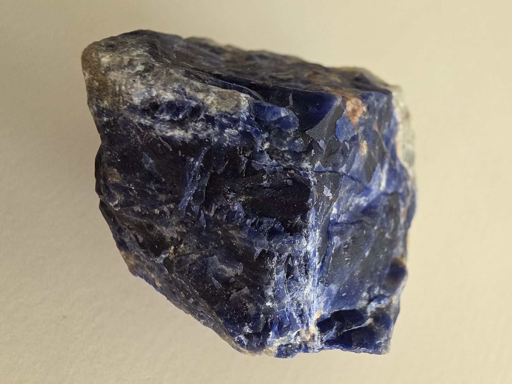 Mineralien & Heilsteine: Sodalit Rohstein ca. 45x40x35mm. – Neu und originalverpackt aus Menziken von Mirager 5