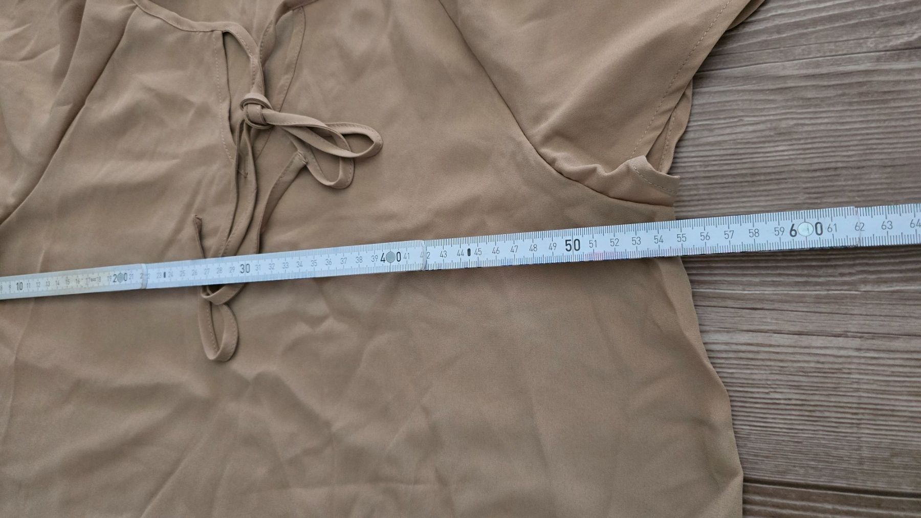 Shein Camicette: Sommer-Bluse mit Flatterärmeln - L/XL - Hellbraun – Nuovo (secondo la descrizione) da Thalwil venduto da VitaMini 4