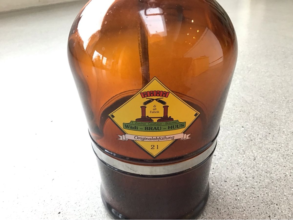Bicchieri, Caraffe & Bottiglie: Bier Karaffe Wädi Brau Huus – Usato da Rodersdorf venduto da trueegg 1