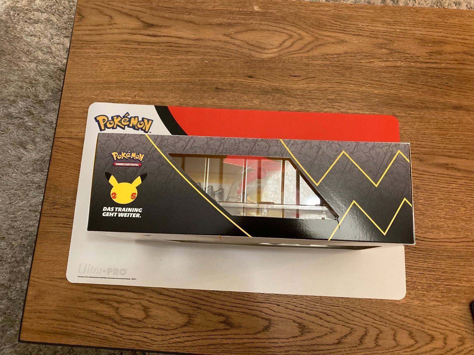 Pokémon Cartes à collectionner: Pokemon Celebrations Pikachu Vmax DE – Neuf avec emballage d'origine à Küssnacht am Rigi par Ebikoner 9