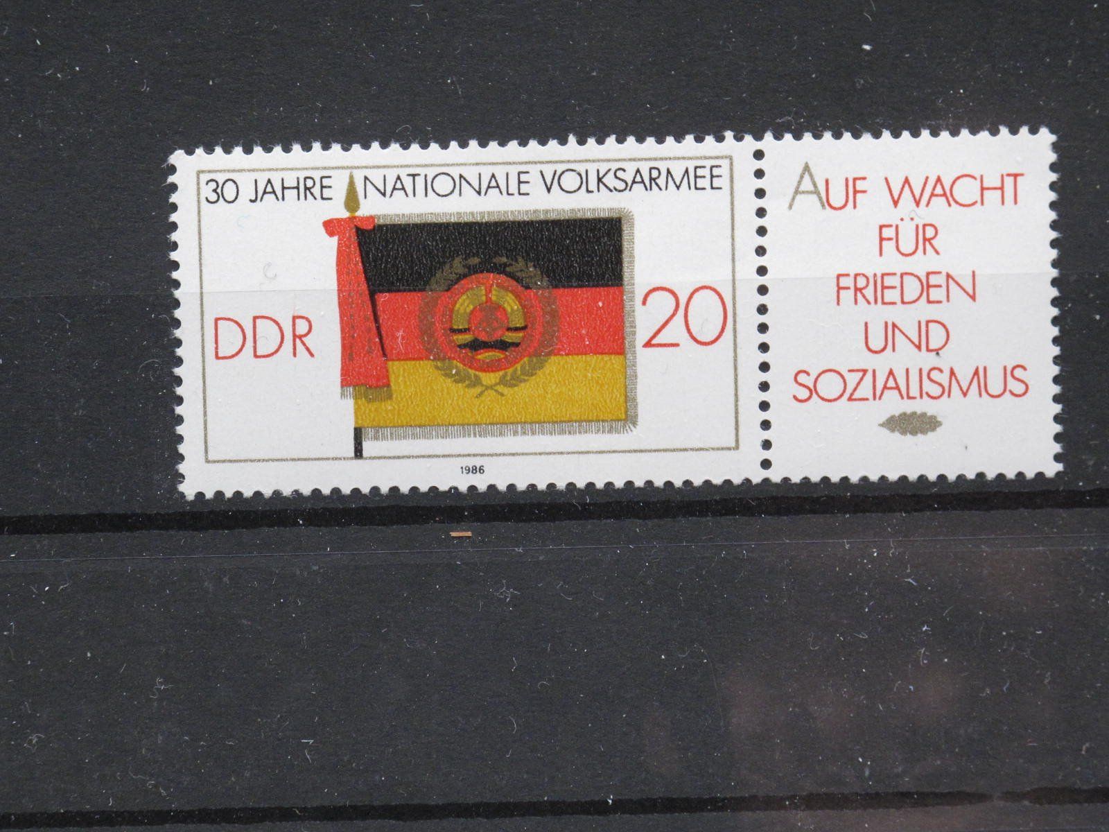Tutti i francobolli: DDR 1986  Nationale Volksarmee ** – Usato da Wil SG venduto da fva01