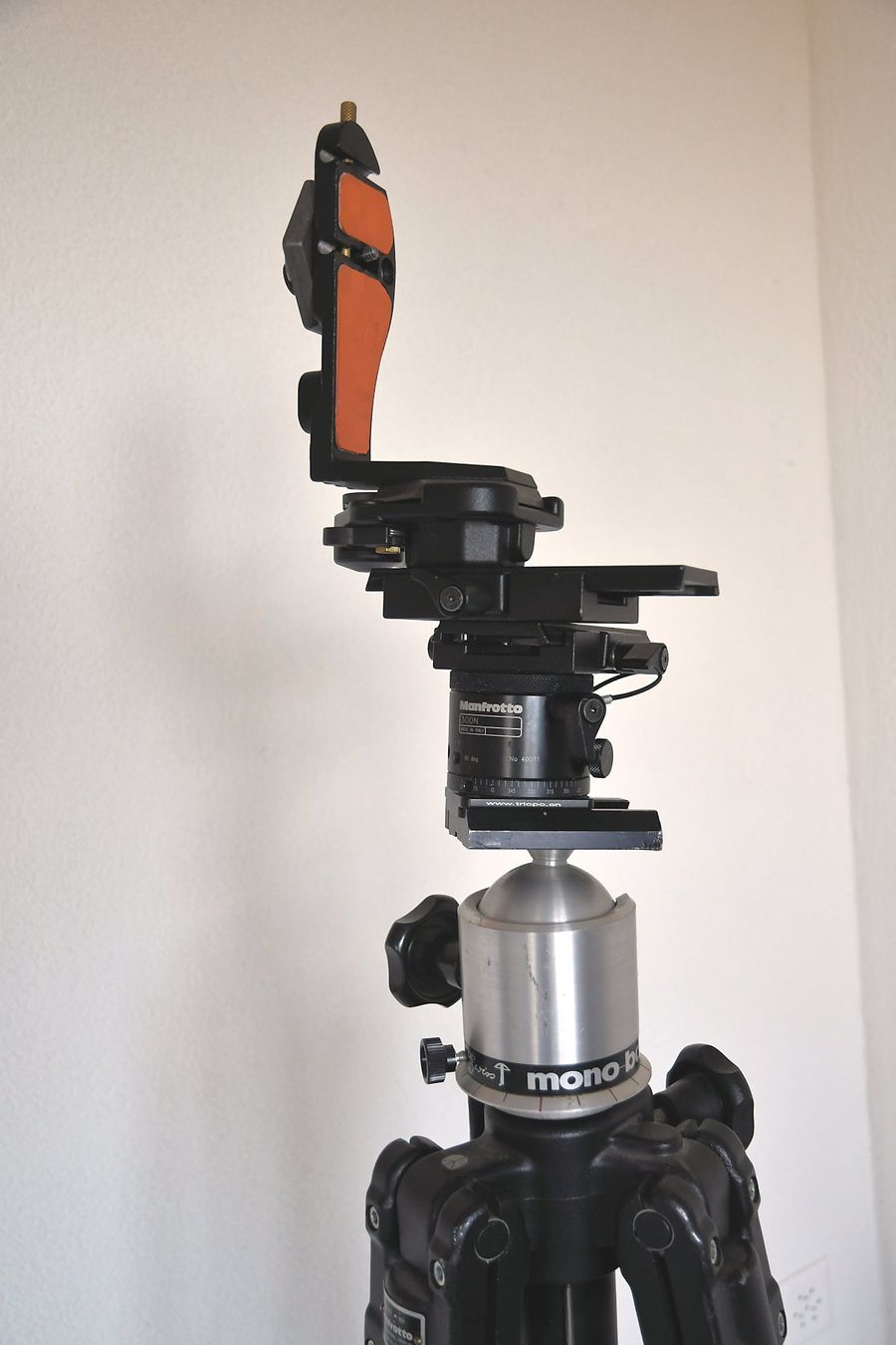 Manfrotto Treppiedi & Teste: Kamerastativ Manfrotto Model 161 – Usato da Rothrist venduto da Celebrate 2