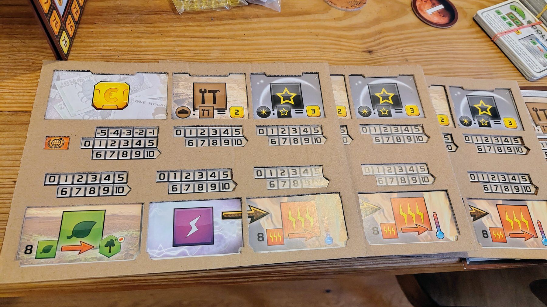 Spiele: Terraforming Mars Grundspel – Gebraucht aus Bern von syl_v6pb 4