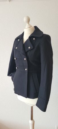 schicker warmer Kurzmantel
