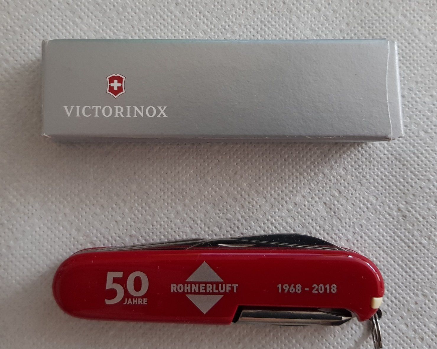 Victorinox Coltelli tascabile: Victorinox Taschenmesser – Nuovo e nell'imballaggio originale da Mellingen venduto da Tira86