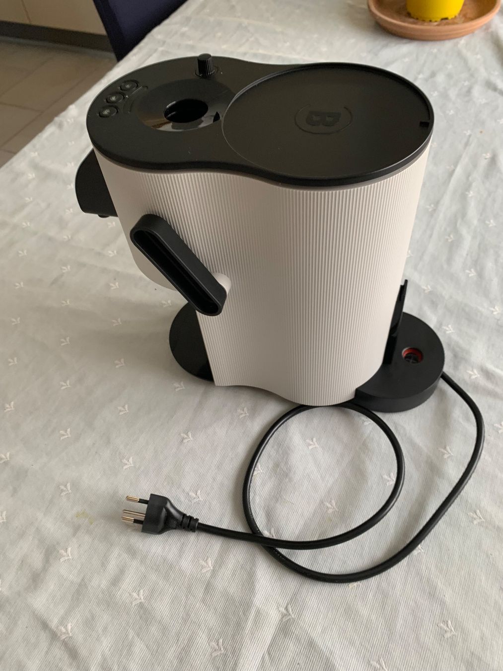 Coffee B Macchine per caffè & Macchine per espresso: Kaffeemaschine CoffeeB – Usato da Uetendorf venduto da skifahrer