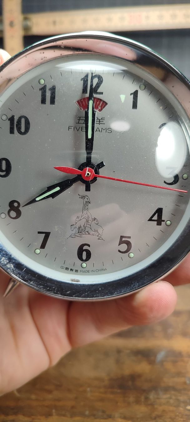 Sveglie: Wuderschöner alter Wecker FIVE RAMS Made in China – Usato da Gelterkinden venduto da MYSTOREFORYOU4460 7