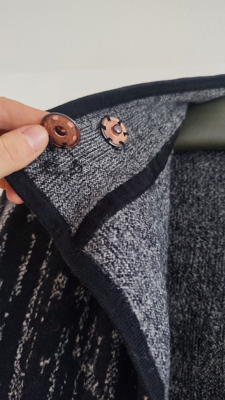 Giacche: Delicate Love Strickjacke, Gr. M, Wolle – Usato da Basel venduto da kopfstand 2