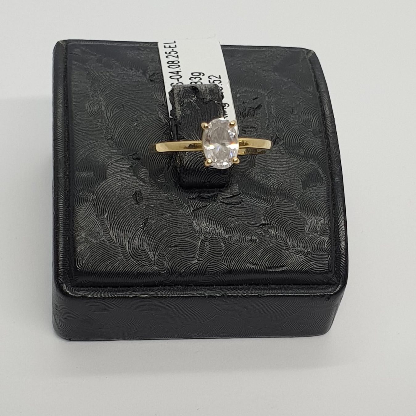 Anelli: Echt 18K Gold Ring – Usato da Luzern venduto da Luzern-Goldhaus