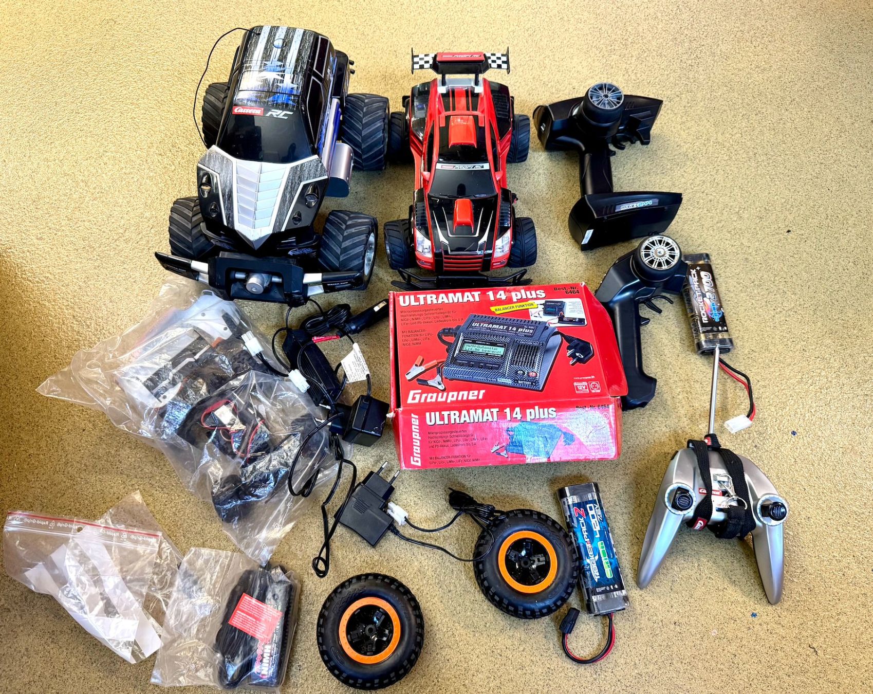 RC Kits de montage: Lot de voitures radiocommandées – Défectueuses – Défectueux à Lausanne par Techobby