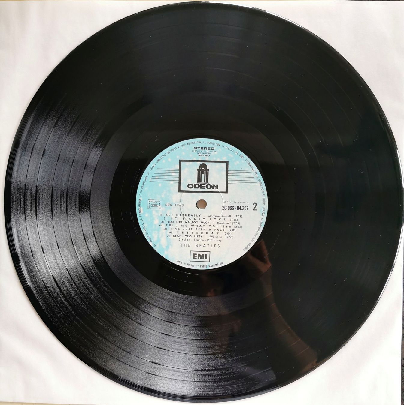 Dischi in vinile: LP The Beatles "Help!" Reissue 70er Jahre – Usato da Eschenbach SG venduto da Moonflower 3