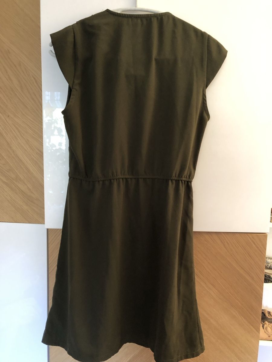 Robes: Robe kaki avec fermeture éclair - Taille S – Neuf (Voir description) à Genève par fra_f685 2