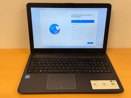 ASUS VivoBook 15" Laptop N4000 4GB 1TB mit Windows 11