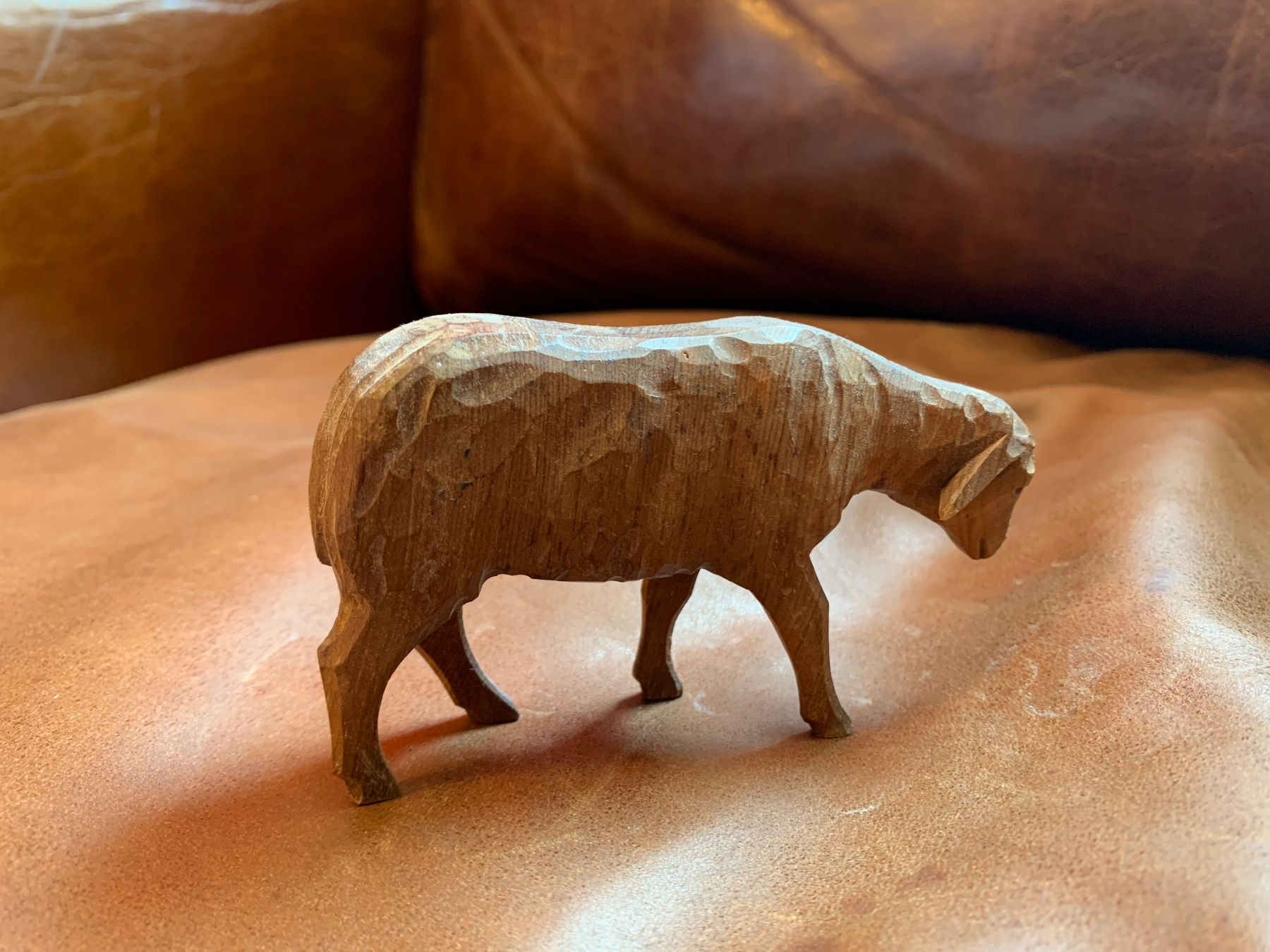 Statuette: Huggler Brienz, Schaf weidend, Holz, Krippenfigur – Usato da Kloten venduto da petrol5555 1