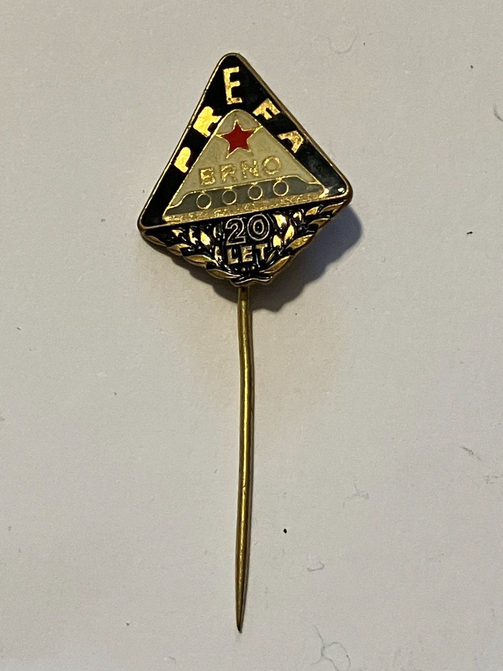 Placchette & Badge: 1 Anstecknadel Erno 20 Let Prefa – Usato da Basel venduto da djwwpp