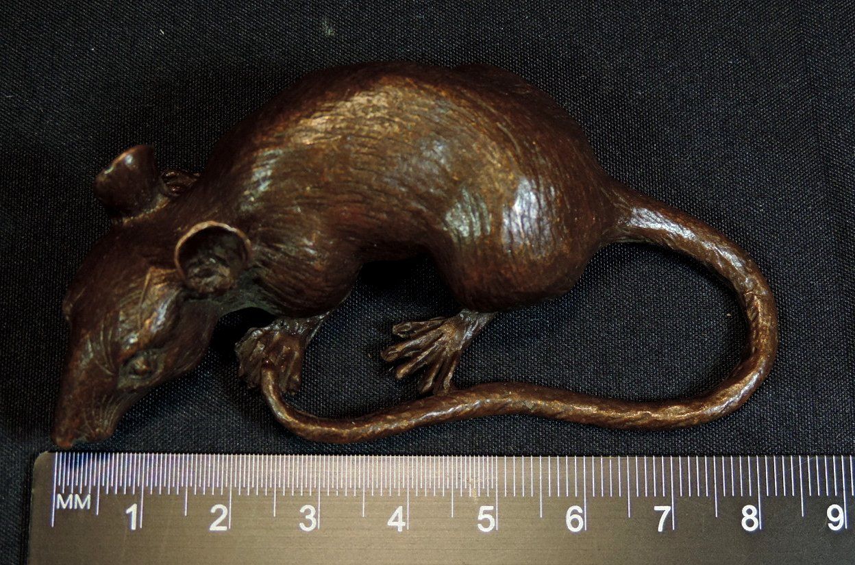 Sculture & Statue: Bronzefigur Maus, kleine Skulptur, Vitrinen Objekt – Usato da Duggingen venduto da roterbambus 5