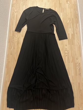 Abendkleid neu ‼️ein Artikel gratis dazu
