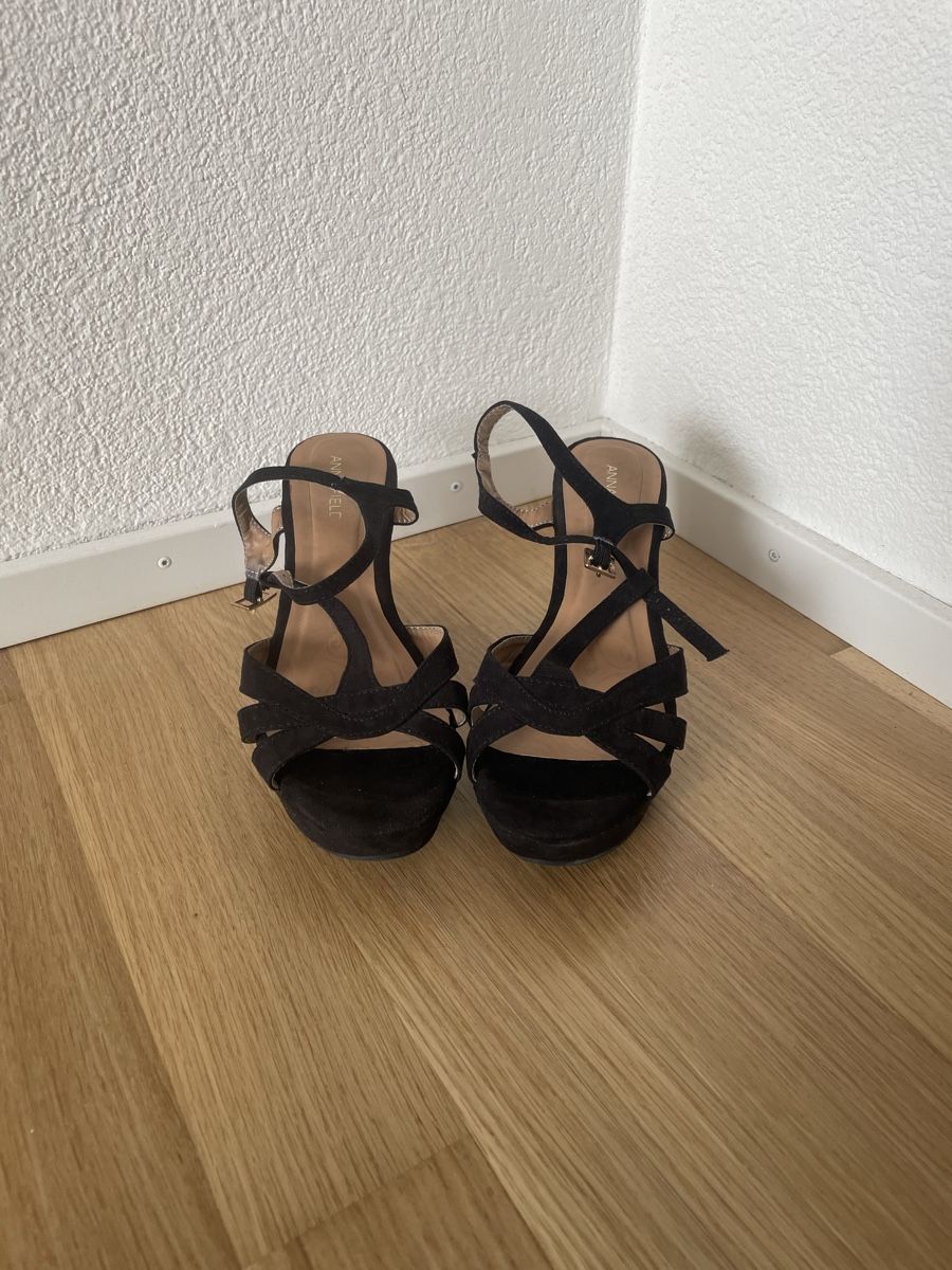 Anna Field Chaussures femmes: schwarze Absatzschuhe in Gr.36 – D'occasion à Wil SG par Miwil